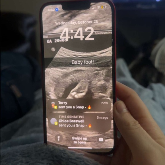 iPhone 14 perfect condition is locked to AT&T need gone asap - Picture 3 of 4